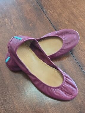 Tieks Women’s Ballet Flats in Burgundy